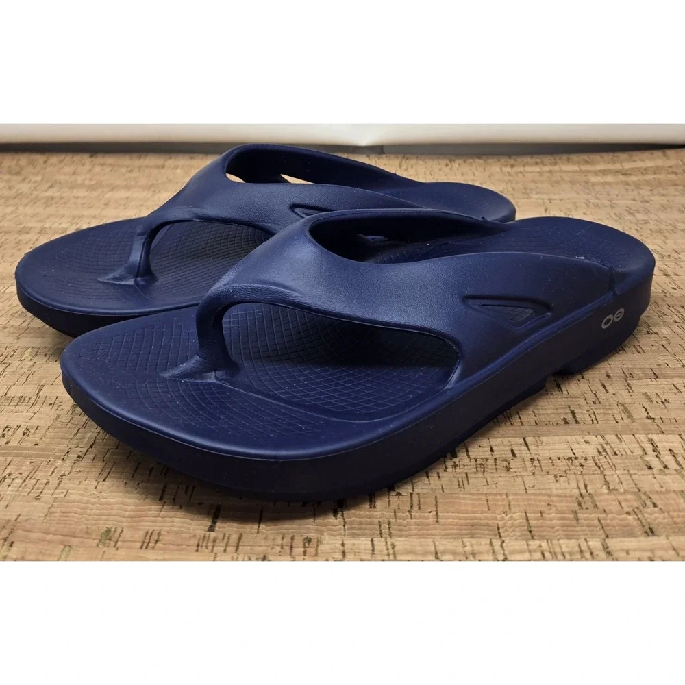 OOFOS Oolala Sport Sandal Mens 10 Womens 12 Casual Recovery Blue Thongs FlipFlop